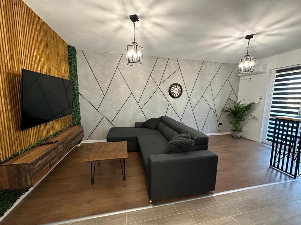 Atractiv Apartaments Chiajna Экстерьер фото