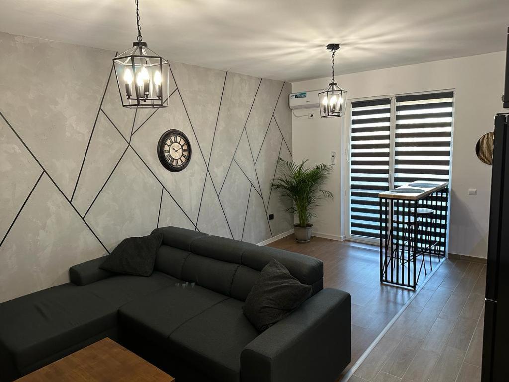 Atractiv Apartaments Chiajna Экстерьер фото